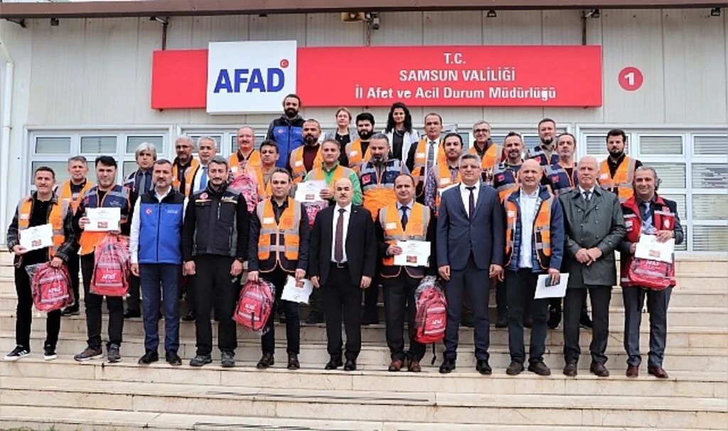 Samsun'da Öğretmenler AFAD gönüllüsü oldu