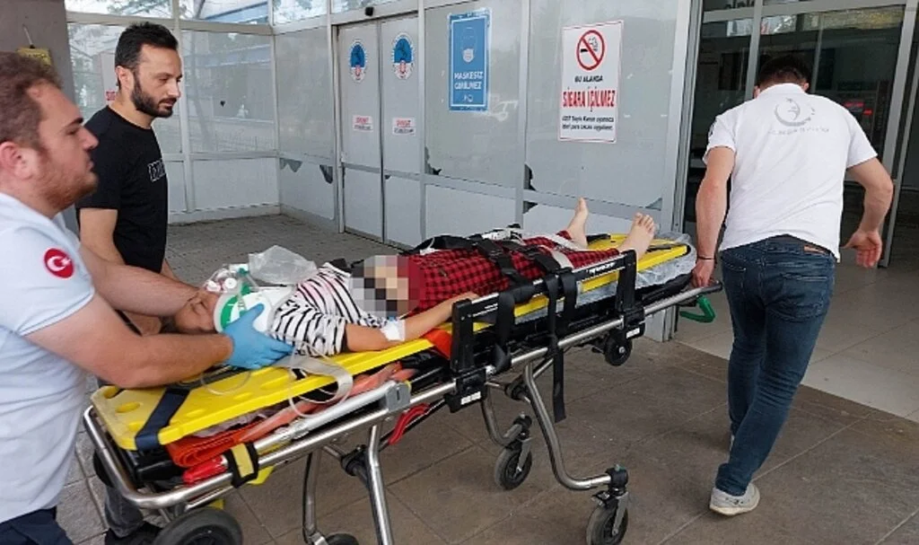 Samsun'da traktör devrildi: 5 yaralı