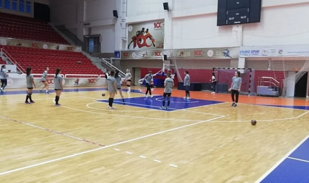 Samsun Hentbol Kulübü bayram hediyesi vermeye hazırlanıyor