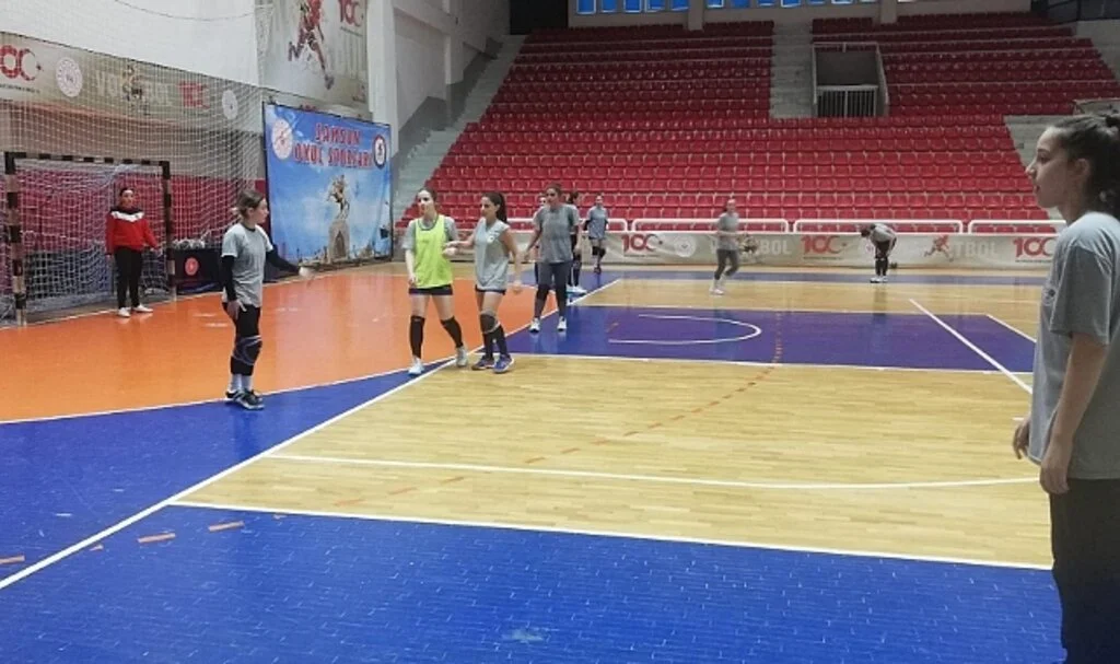 Samsun Hentbol kulubü Sivas'a hazırlanıyor