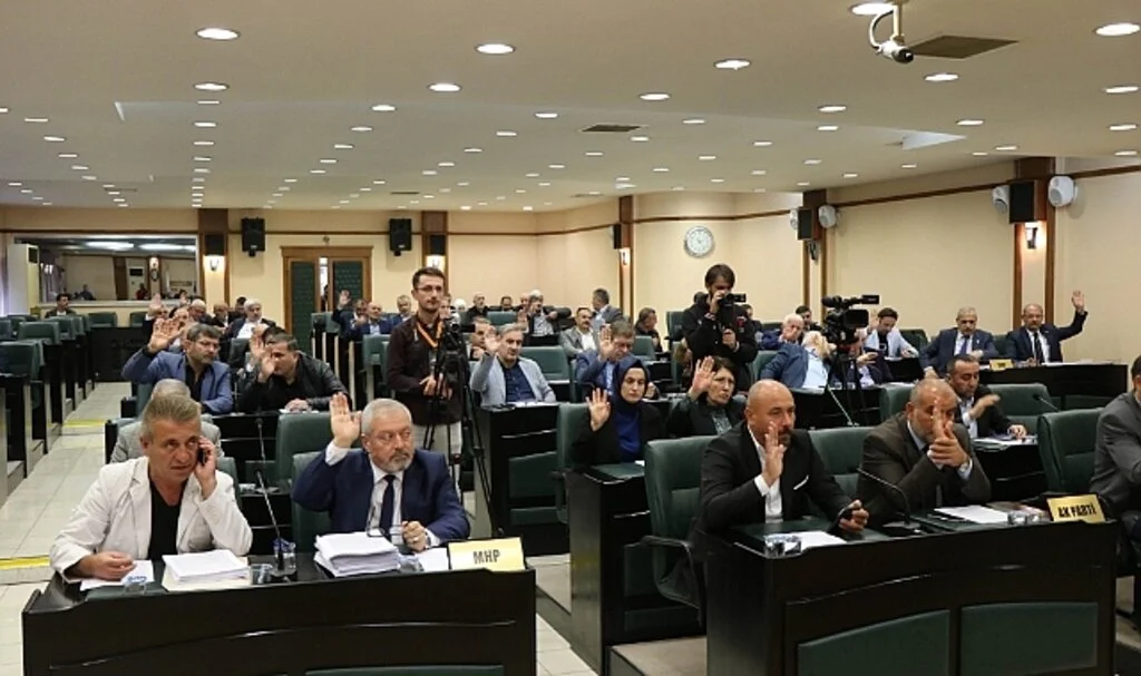Samsun meclisi toplandı, 37 madde komisyonlara havale edildi