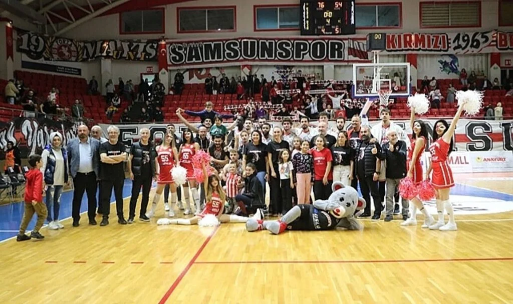 Samsunspor Basketbol zirveyi zorluyor 