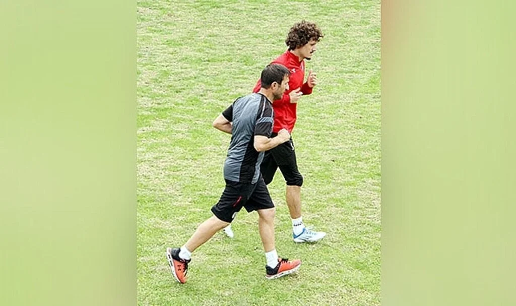 Samsunspor'da Osman Çelik fizyoterapist eşliğinde çalıştı 