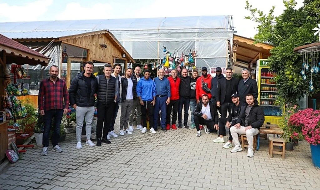 Samsunspor'lu futbolcular kahvaltıda bir araya geldi