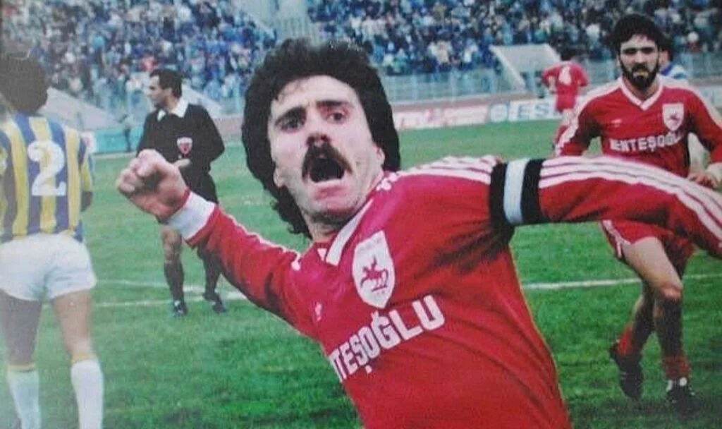 Samsunspor'un Efsane Kaptanı Emin Kar Ölümünün 1. Yılında Anılacak 