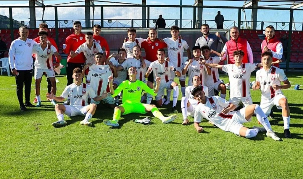 Samsunsporlu Gençler Fırtına Estirdi