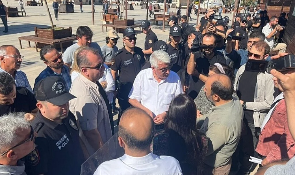 Şanlıurfa’da HDP'lilerin izinsiz yürüyüşüne 5 gözaltı