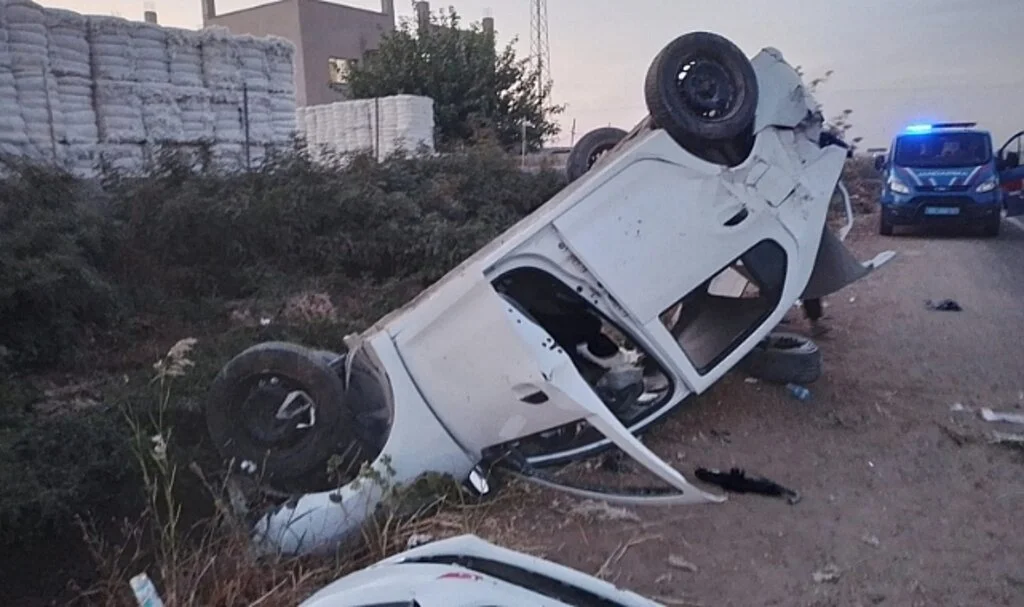 Şanlıurfa’da kaza anı kamerada: 4 yaralı
