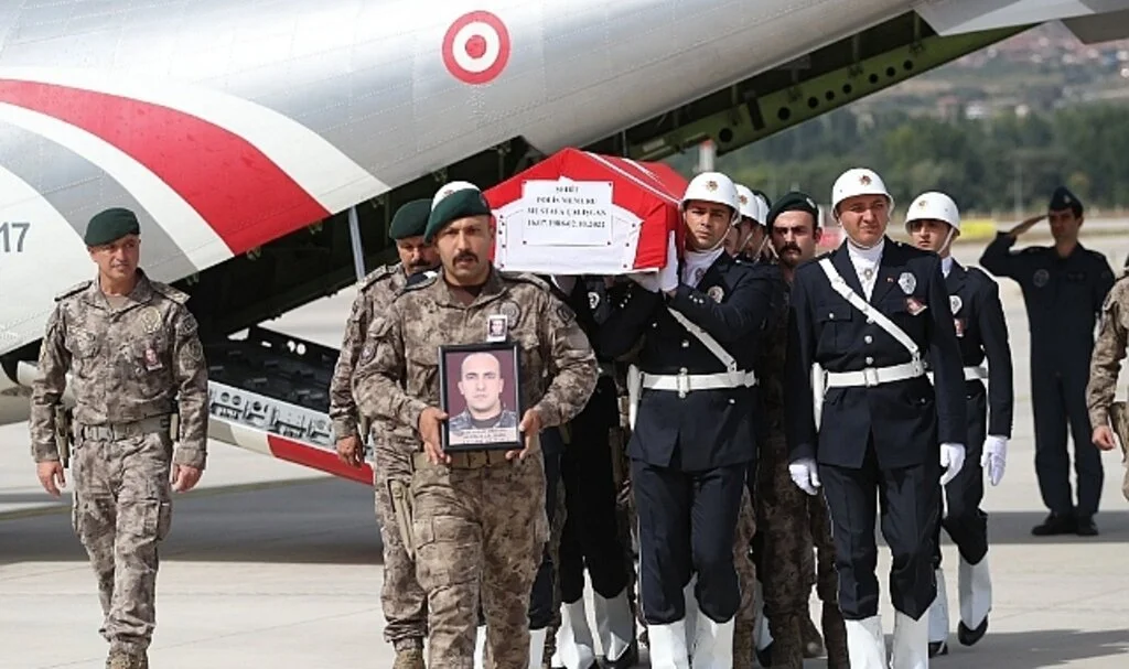 Şehit özel harekat polisinin naaşı Tokat'a getirildi
