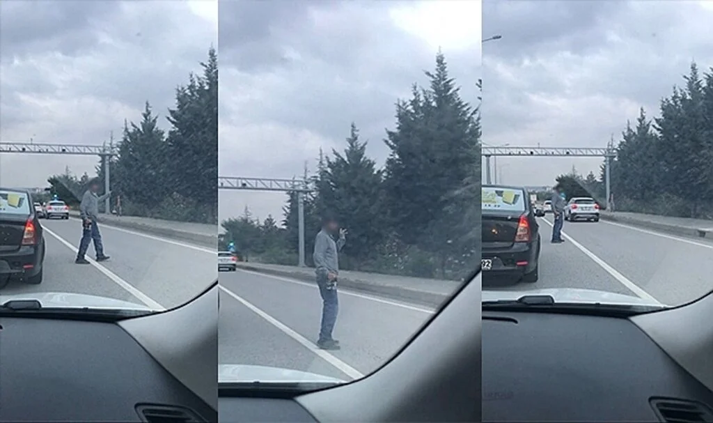 Seyir halindeki trafikte yola atlayarak adeta kazaya davetiye çıkardı