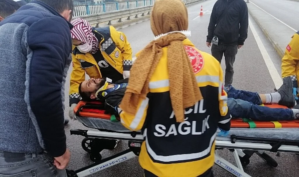 Sıcak yemek yetiştirmek için canını hiçe saydı