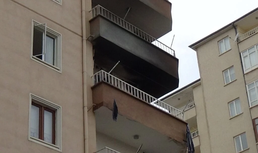 Sigara izmariti yangın çıkardı