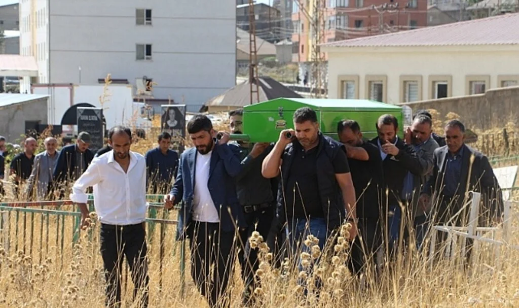 Su kanalında ölü bulunan Yücedağ gözyaşları arasında toprağa verildi