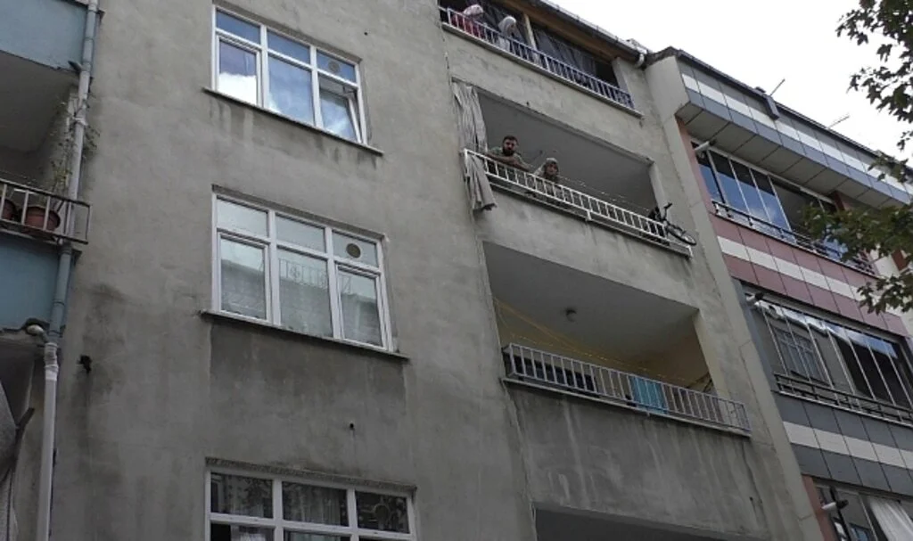 Sultangazi'de yabancı uyruklu kadın evinde ölü bulundu
