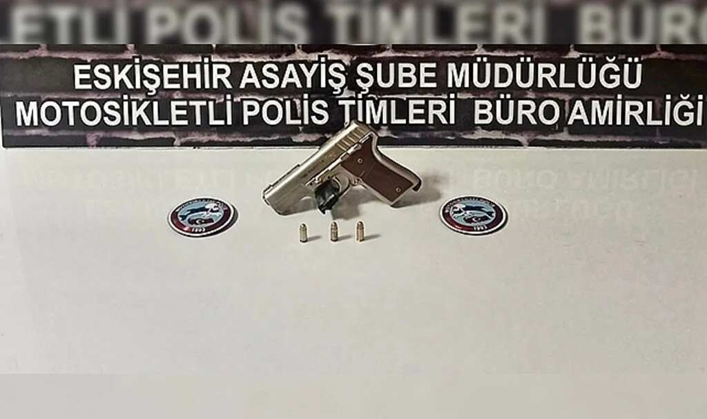 Şüpheli şahıslar silahlarla yakalandı