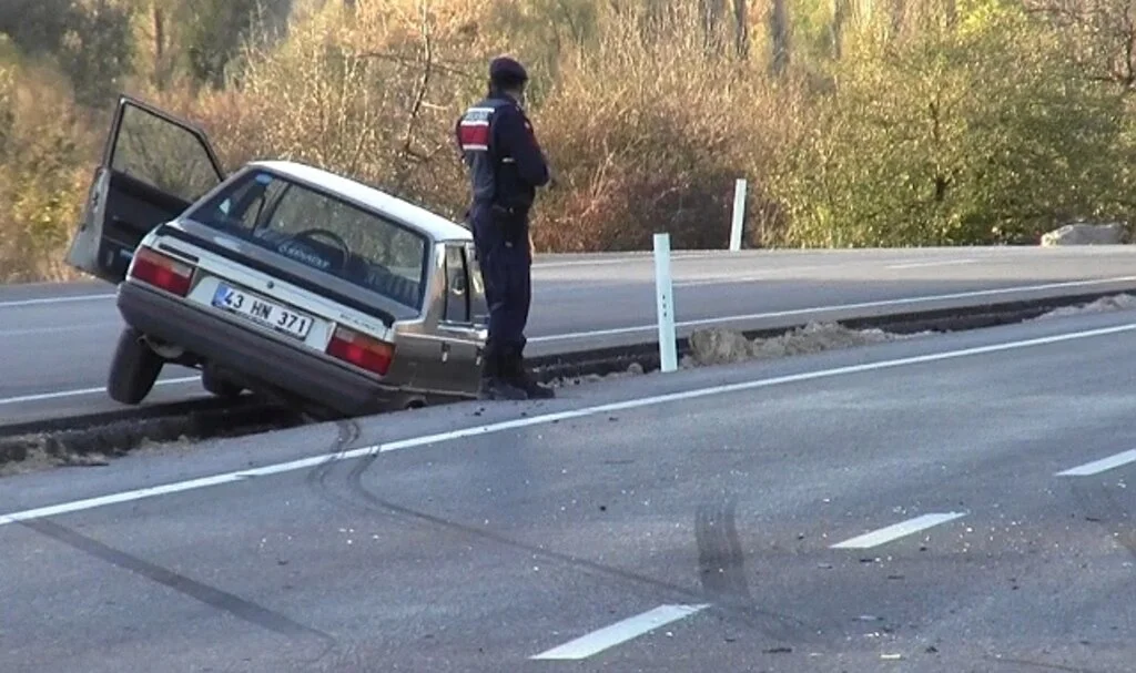 Tavşanlı'da trafik kazası: 1 yaralı