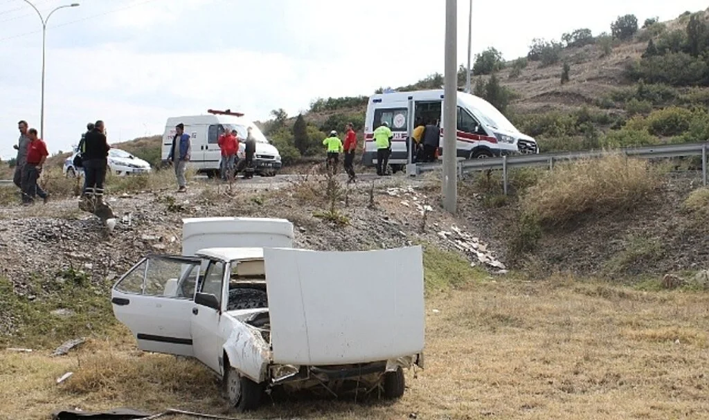 Tavşanlı'da trafik kazası: 4 yaralı