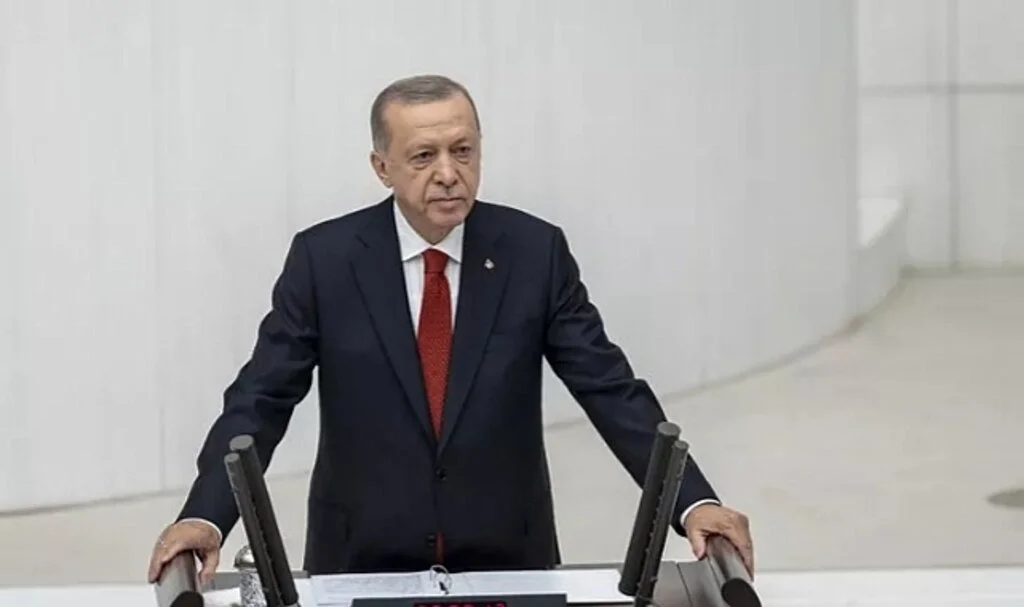 TBMM'de yeni yasama yılı başladı! Erdoğan'dan önemli mesajlar: Yeni anayasa, ekonomi modeli, asgari ücret...