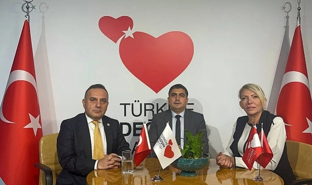 TDP'li Akgün Siyasi Partilere Seslendi:" EYT Meselesi Türkiye Meselesidir Gelin Çözüme Kavuşturalım"