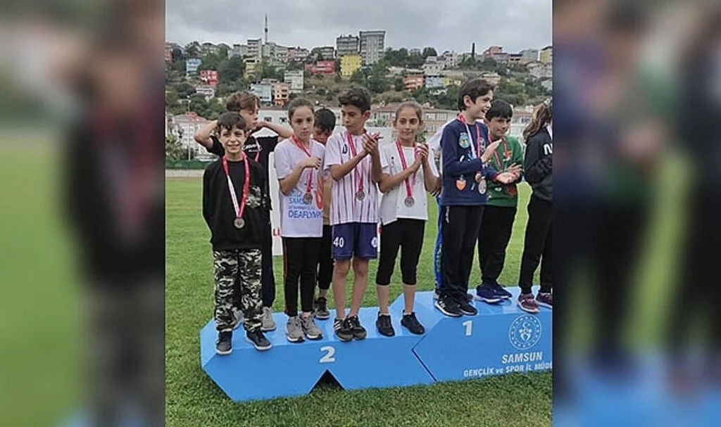 Tekkeköy Belediyespor Atletizmde Kürsüye Çıktı