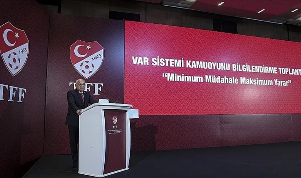 TFF Merkez Hakem Kurulu tarafından VAR Sistemi Kamuoyu Bilgilendirme Toplantısı gerçekleştirildi