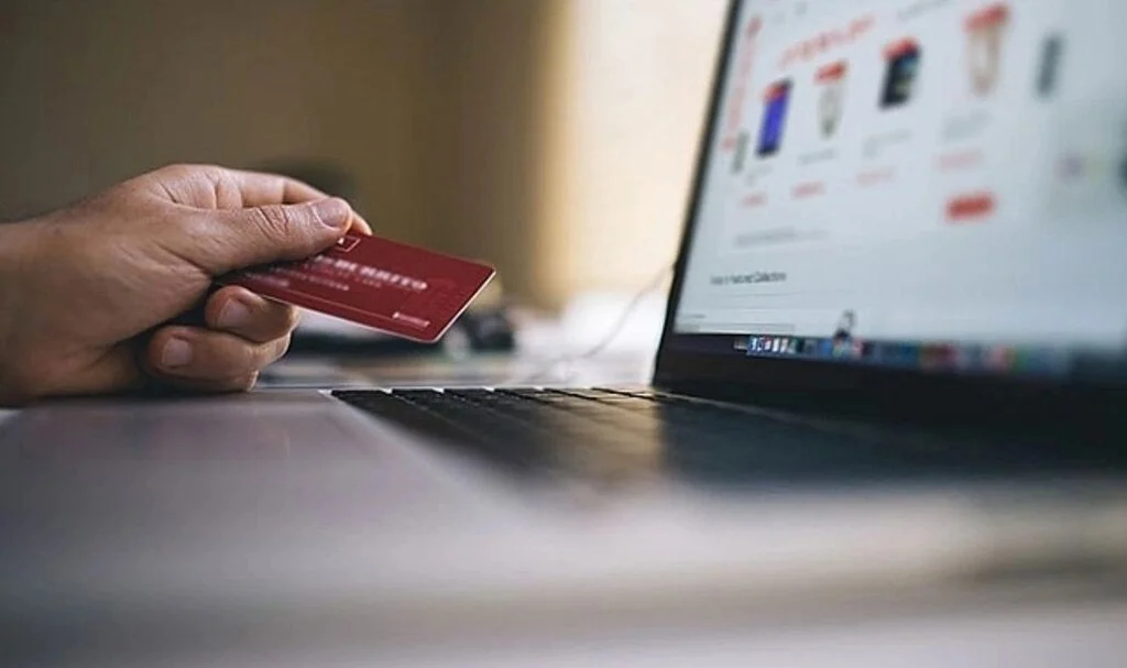 Ticaret Bakanlığı 'efsane cuma' öncesi harekete geçti: Bu ifadeleri kullanmak artık yasak