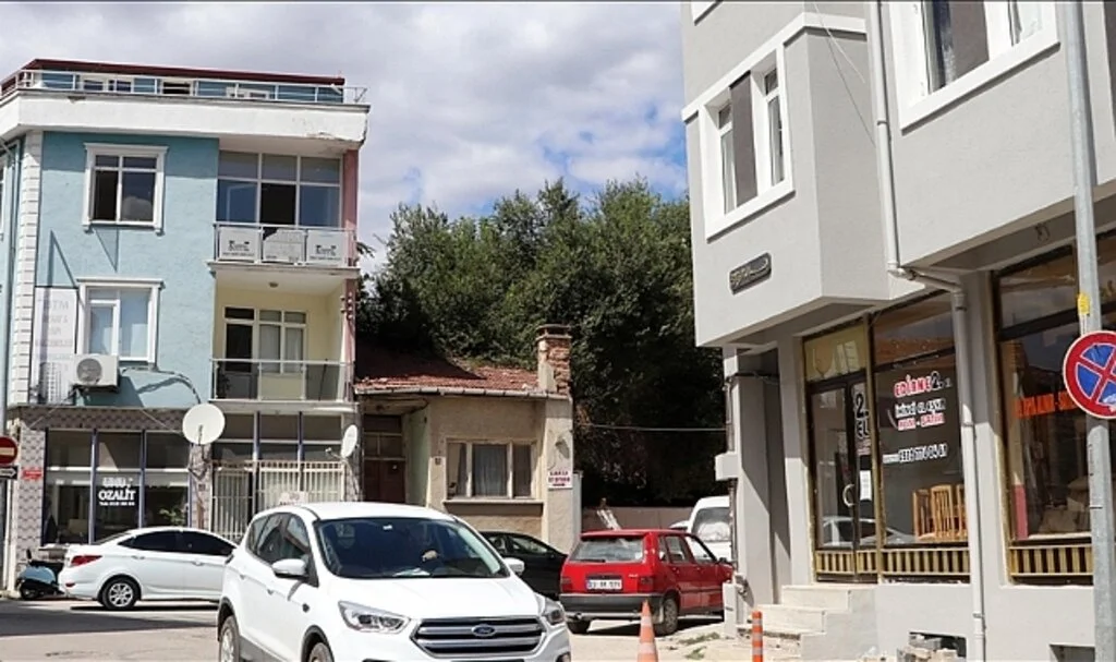 TİHEK'ten bekara ev vermeyen emlakçıya ayrımcılık yasağı ihlali nedeniyle uyarı cezası