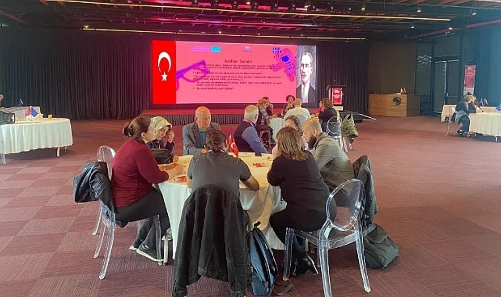 Türkiye’de eğitim sisteminin güncel ve acil sorunlarına çözüm aradılar