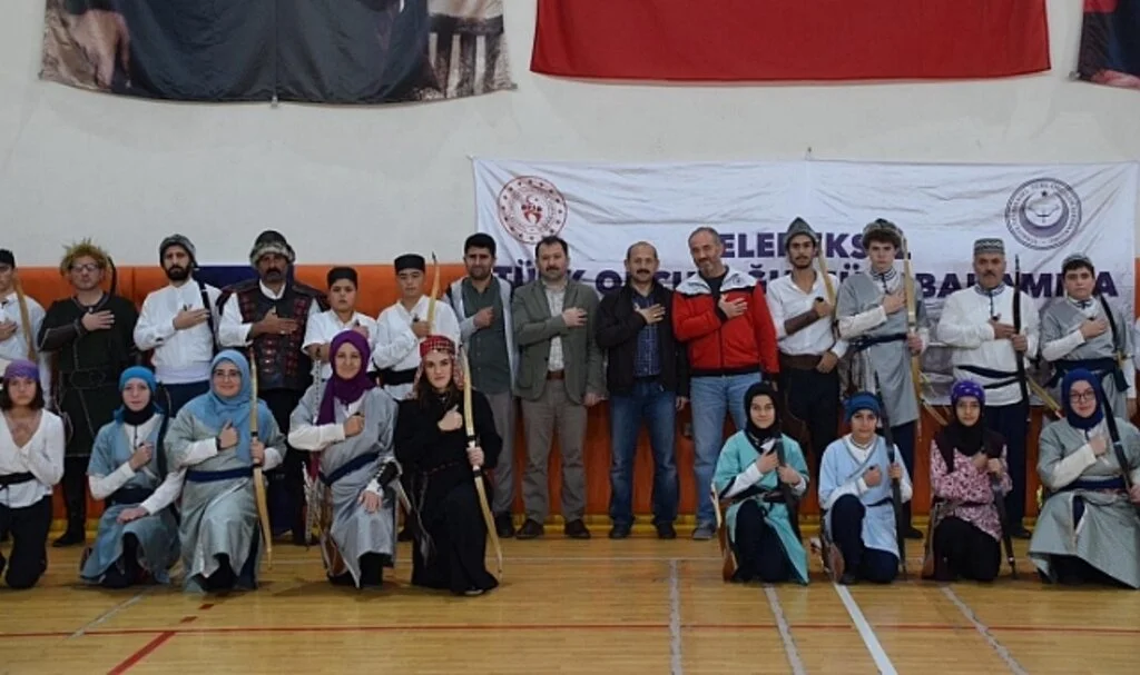 Türkiye Geleneksel Türk Okçuluk Federasyonu Samsun  İl Temsilciliği tarafından salon puta koşusu gerçekleştirildi