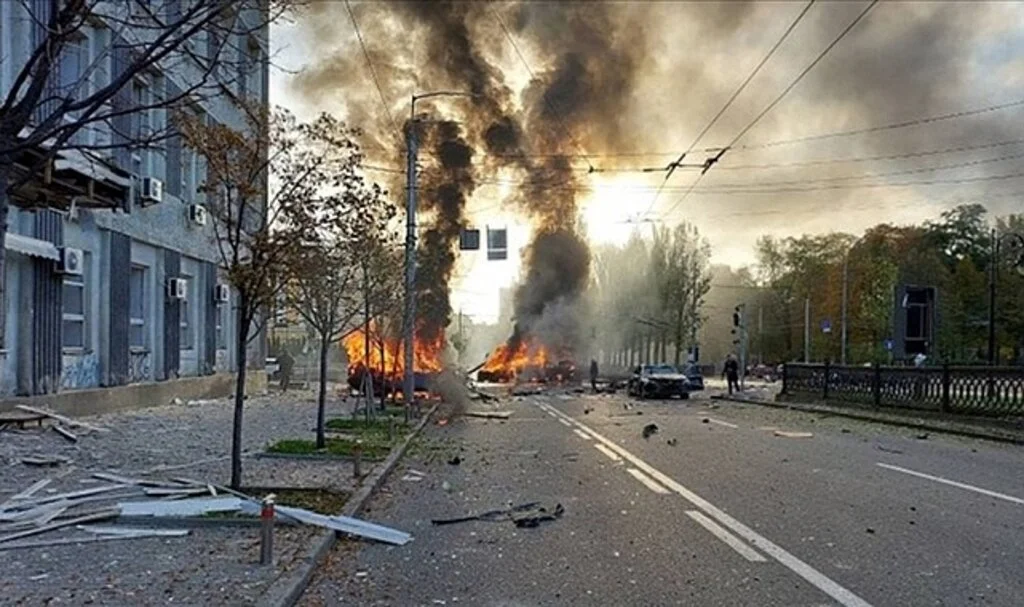 Ukrayna'nın başkenti Kiev'e düzenlenen saldırılarda 8 kişi öldü, 24 kişi yaralandı