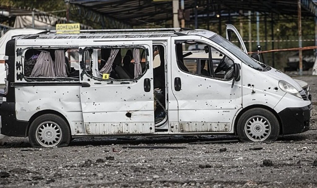 Ukrayna: Sivil konvoya düzenlenen saldırıda 24 kişi öldü