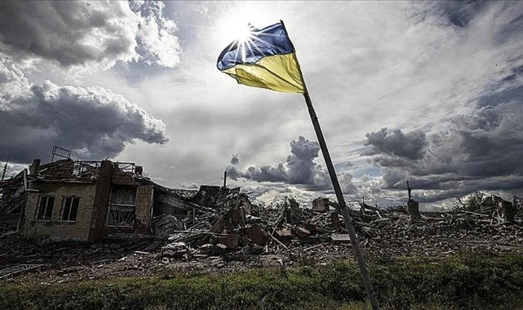 Ukrayna yönetiminden Putin'in sıkıyönetim kararına tepki