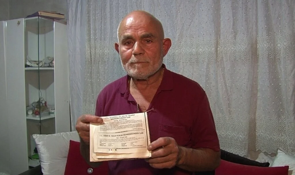 Ümraniye’de, sahte kargo oyunu ile kaybettiği evini almak için 10 yıldır mücadele ediyor
