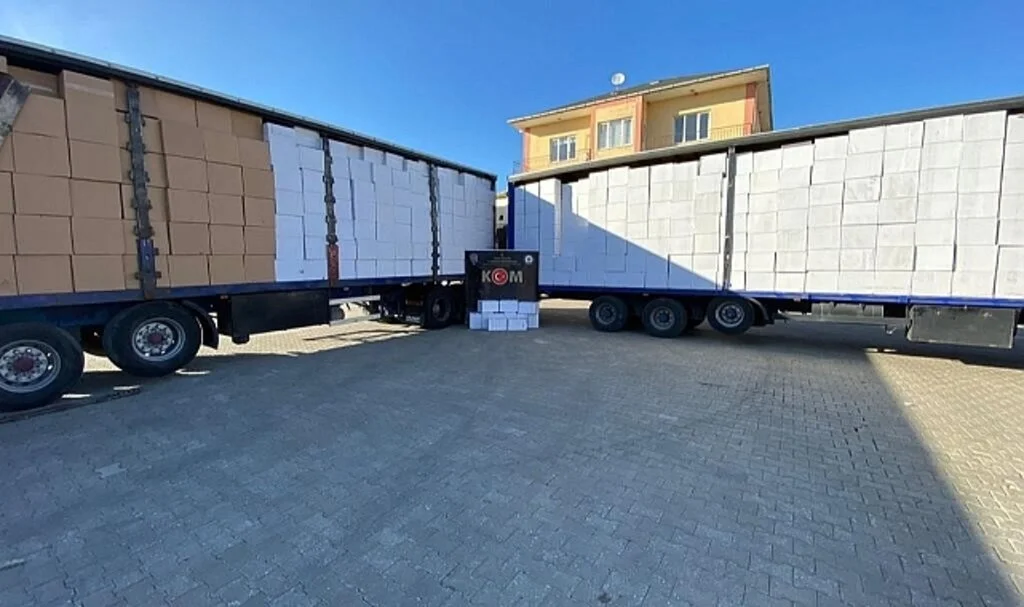 Uşak’ta 5 milyon TL değerinde kaçak 28 milyon makaron ele geçirildi