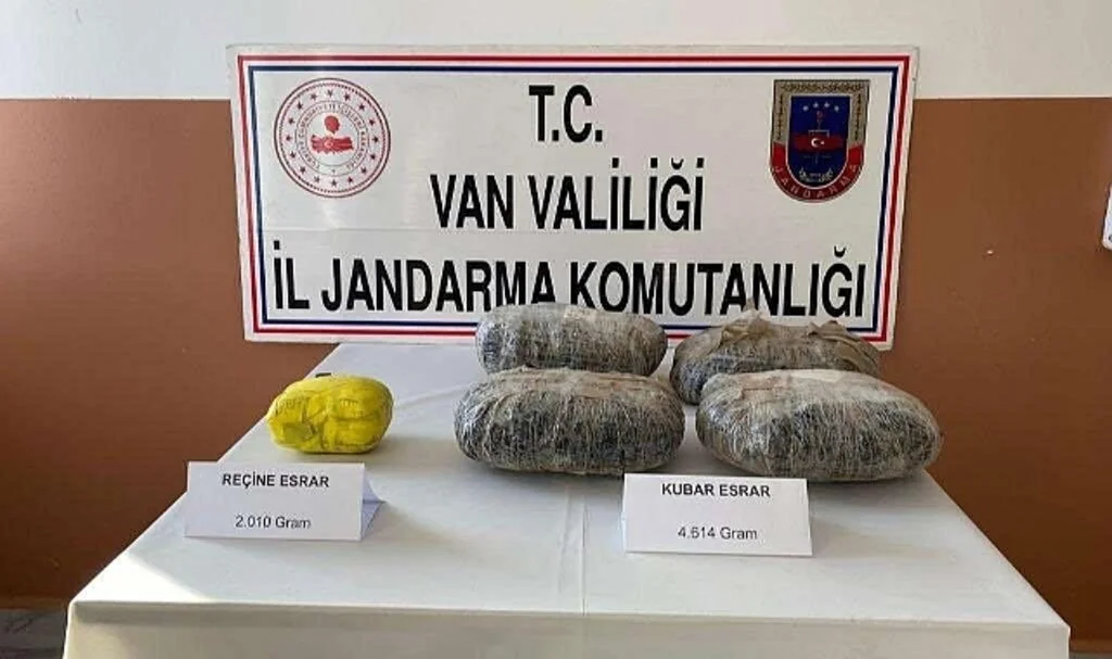 Van'da 6 kilo uyuşturucu ele geçirildi