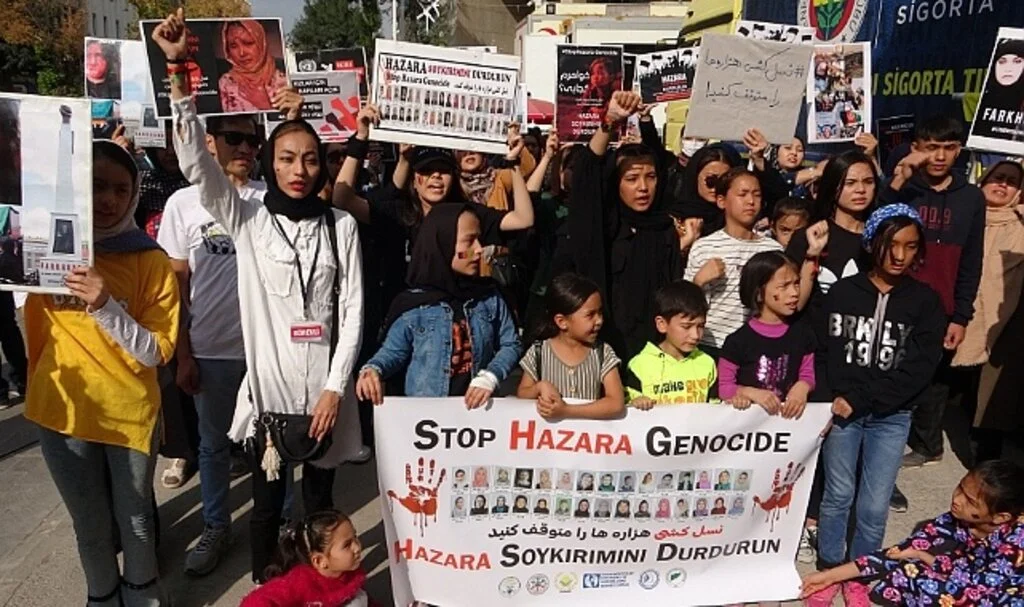 Van'da yaşayan Afganlılar Hazara soykırımın durdurulmasını istedi