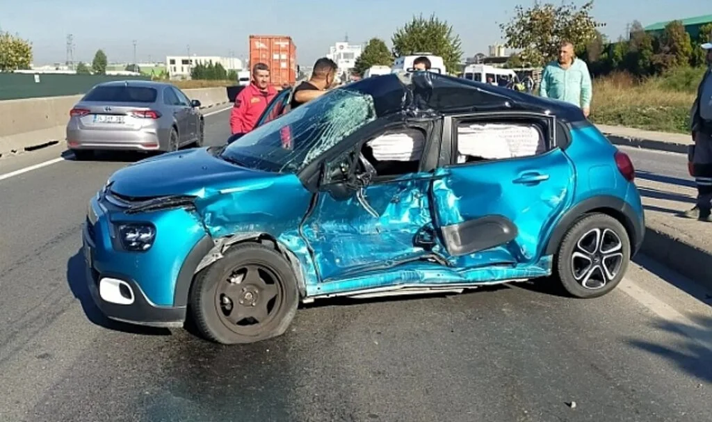  Yalova’da zincirleme kaza: 8 yaralı