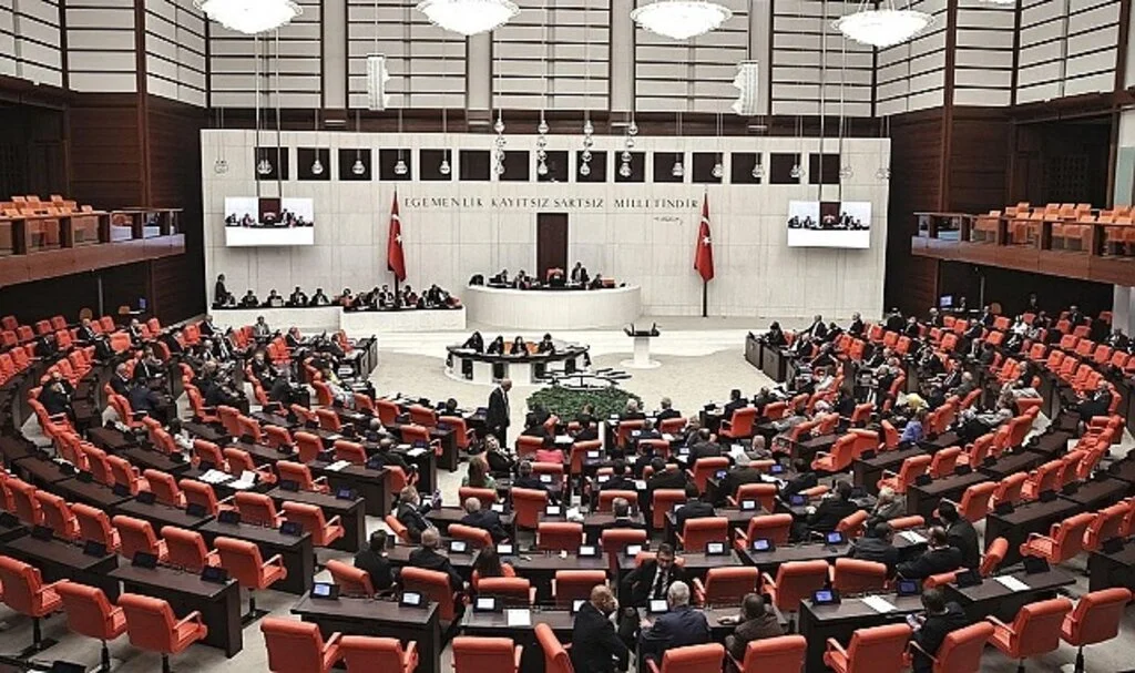 Yeni Basın Yasası TBMM'de kabul edildi 