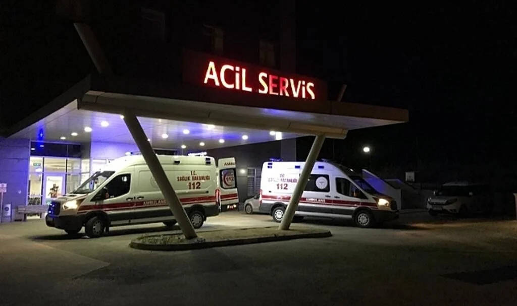 Yola atlayan çocuğa araba çarptı