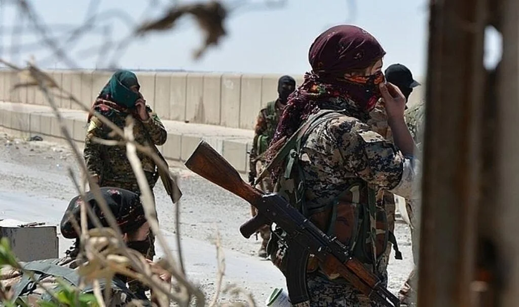 YPG/PKK, Aynularab'da silahlı kadrosuna katmak için kalp hastası kız çocuğunu kaçırdı