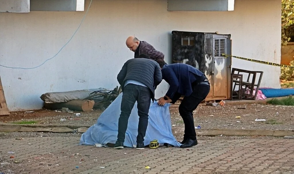 15 katlı binadan beton zemine düşen genç kadın hayatını kaybetti