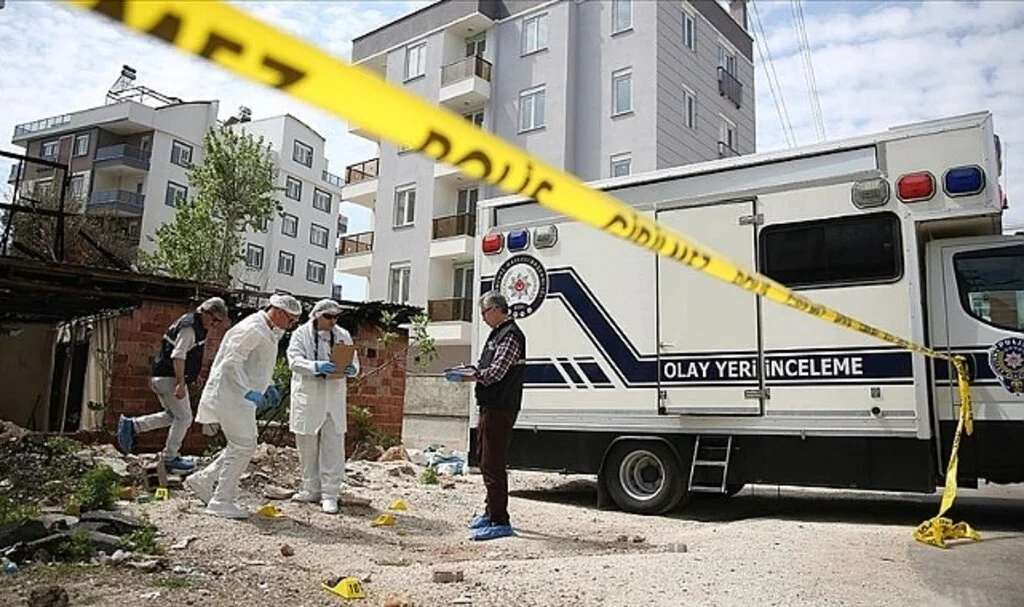 15 yaşındaki kayıp kız narenciye bahçesinde ölü bulundu