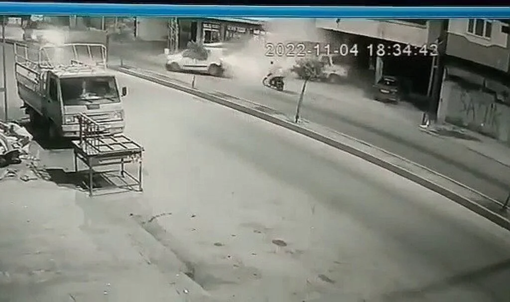 Adana’da trafik kazasından inanılmaz kurtuluş