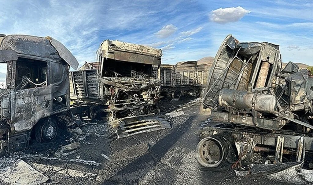 Ağrı'daki kazada feci şekilde can verdiler