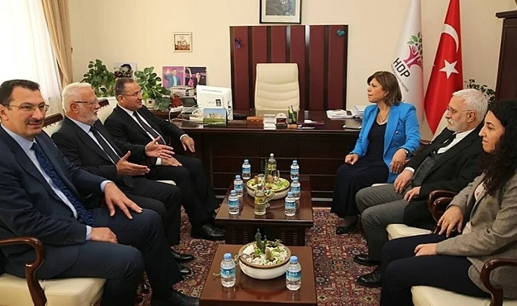 AK Parti'den "HDP ziyareti" açıklaması