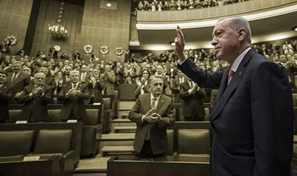AK Parti'li Şen'den Seçim Tarihi ve Cumhurbaşkanlığı Hükümet Sistemi'nde 'Değişiklik' Sinyali