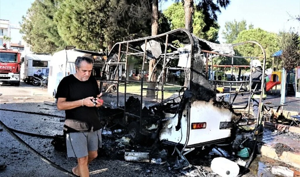 Alev alev yanan karavanda dinlenen kadın ölümden döndü