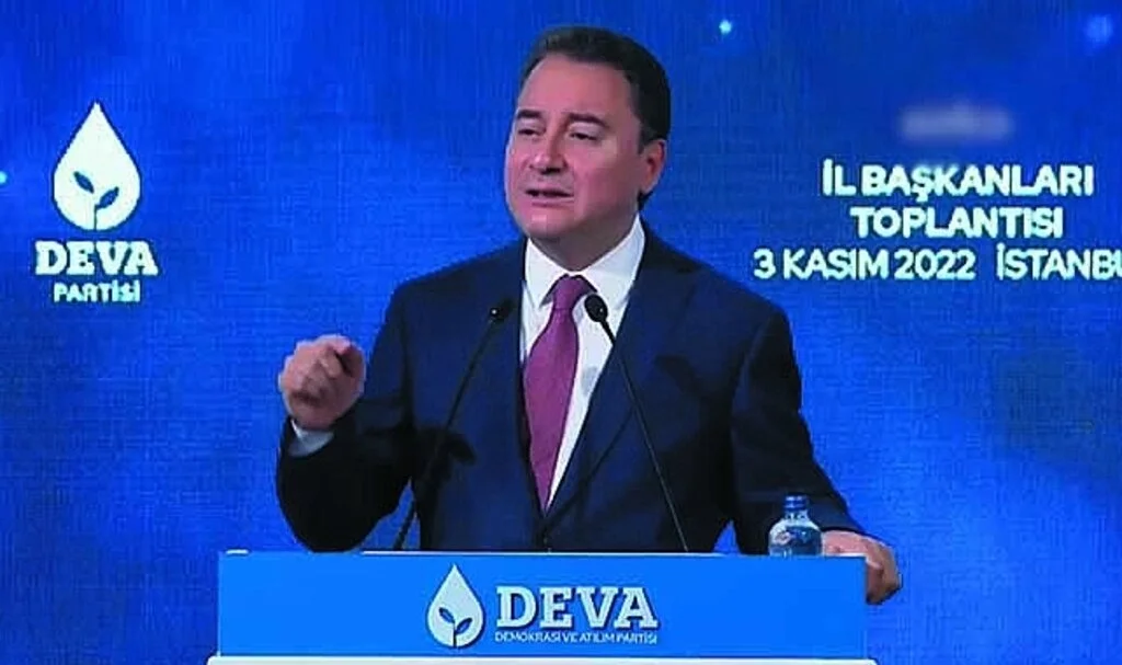 Ali Babacan:"Ak Parti 20 Yıldan Sonra Seçim Şarkısını Emniyet Mensuplarına Okutmak İçin Mi İktidara Geldi"