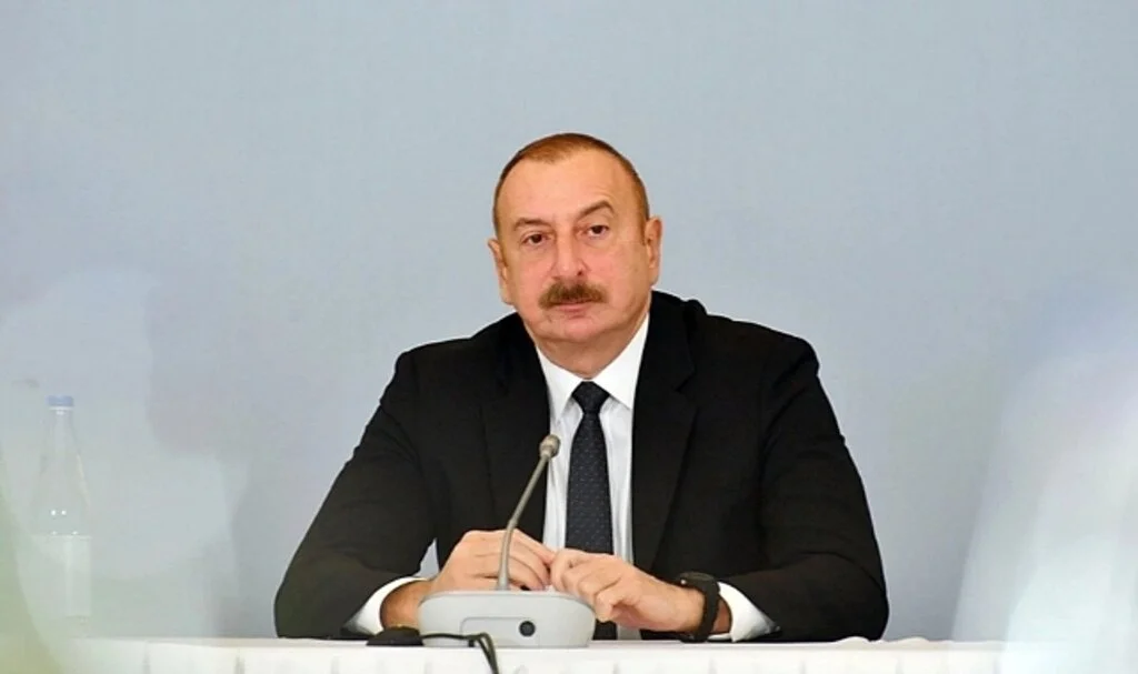 Aliyev'den Türkiye'ye övgü