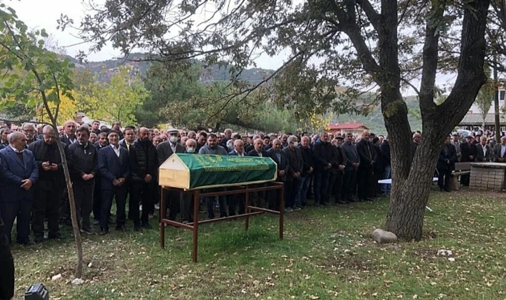 Amasya'daki kazada hayatını kaybedenler toprağa verildi